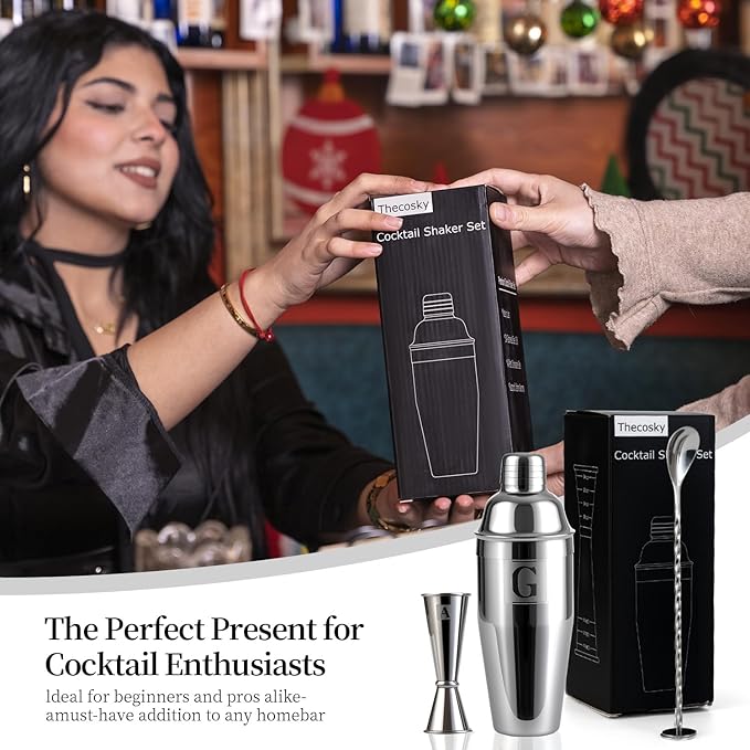 24oz Cocktail Shaker Set with 1 oz 2oz Jigger - Monogramm Initials Martini Shaker Set - 304 Stainless Steel Bar Shaker for Margarita,Mojito-Personalized Gift for Friend,Husband-W